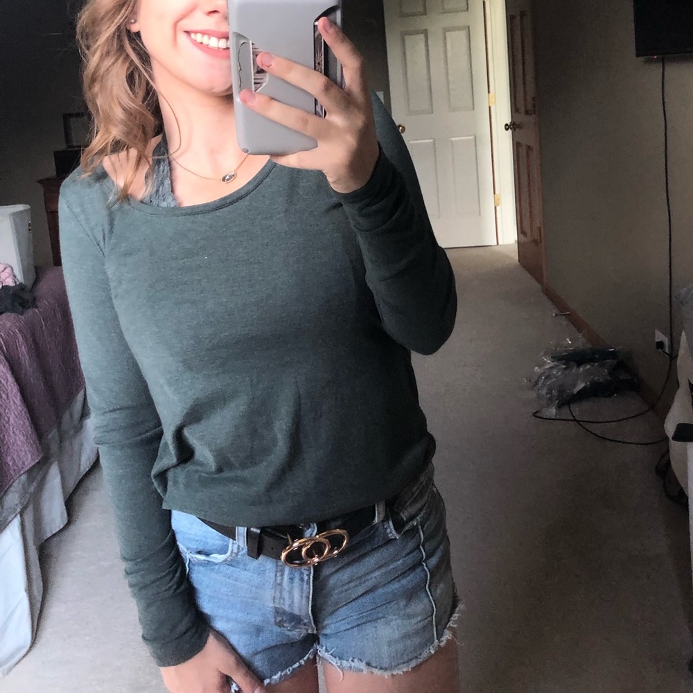 NWOT BP Curved Hem Long Sleeve Tee
